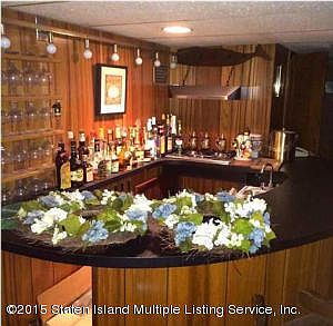 5th image of 213 Cromwell Ave