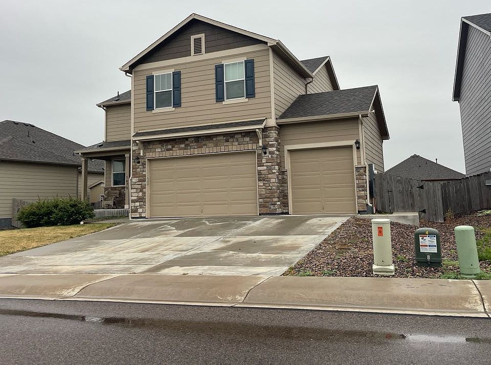 2nd image of 1675 Highfield Dr