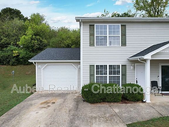 2nd image of 3978 Webb Oaks Ct