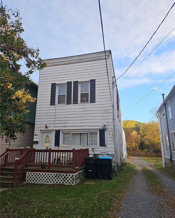 1st image of 116 E Green St