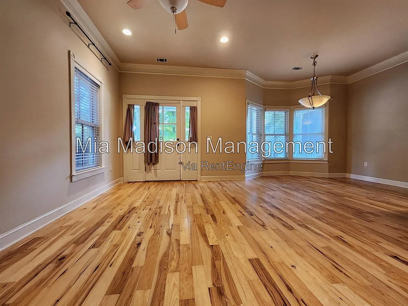 2 bed, 2.0 bath, 1100 sqft, $2,250 — Photo 4