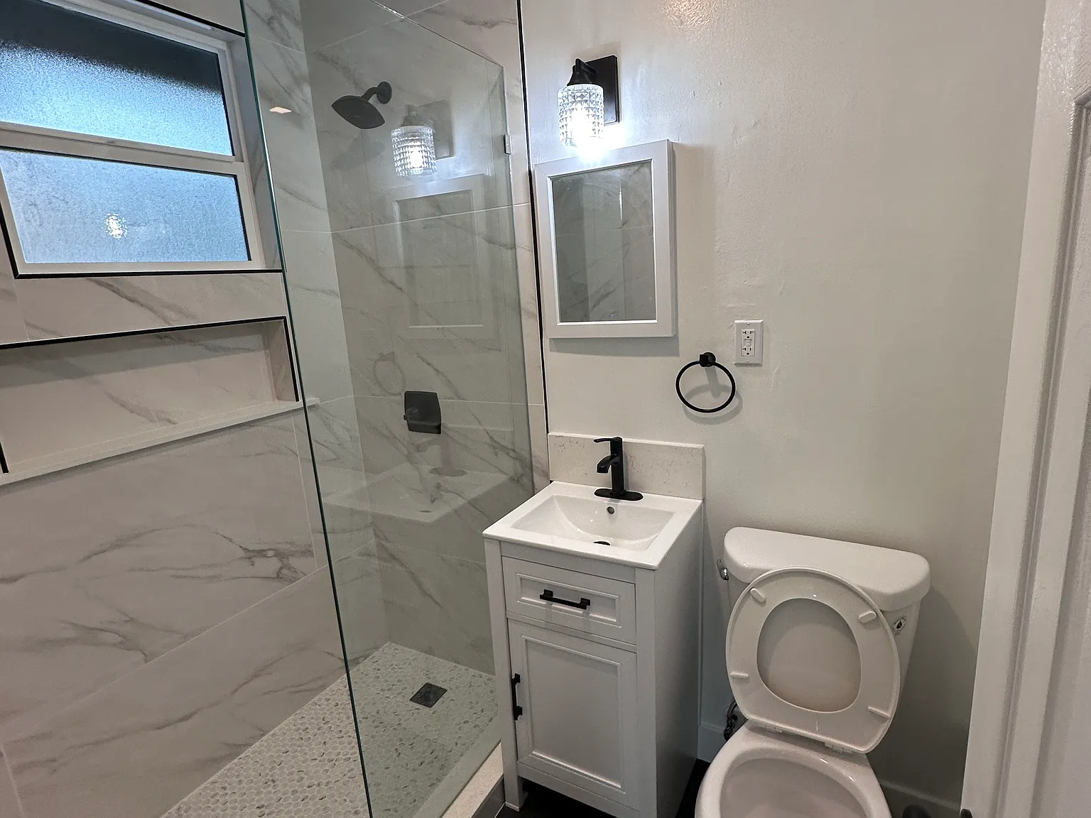 316 S Santa Anita Ave — Photo 1