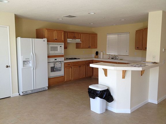 3rd image of 16297 Yorba Linda Ln
