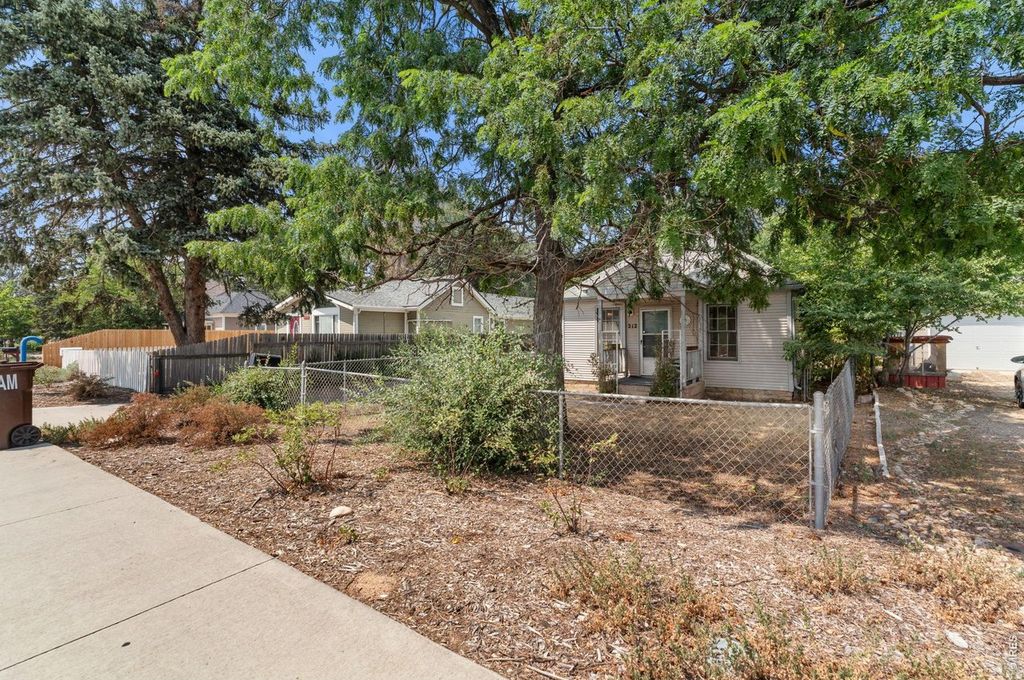 212 E Lincoln Ave