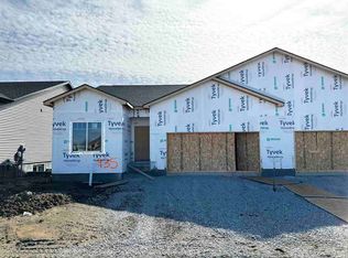 935 Eisenhower Blvd, North Liberty, IA
