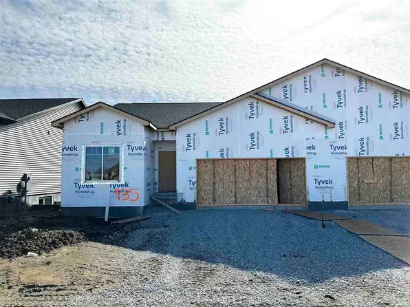 935 Eisenhower Blvd, North Liberty, IA 52317