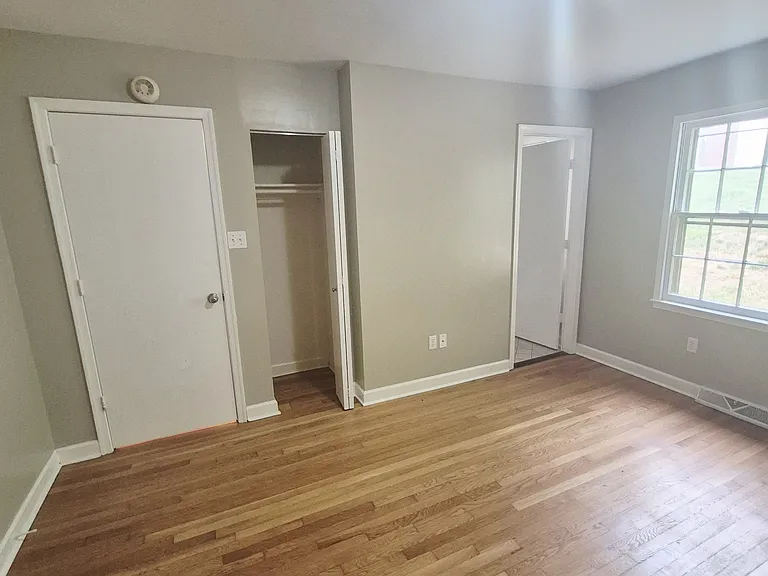 2404 Barracks Ct #1 — Photo 16