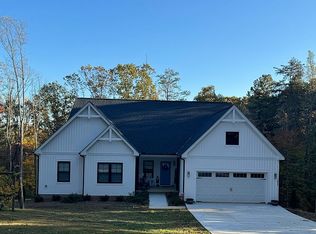 1044 Burrow Rd, King, NC 27021