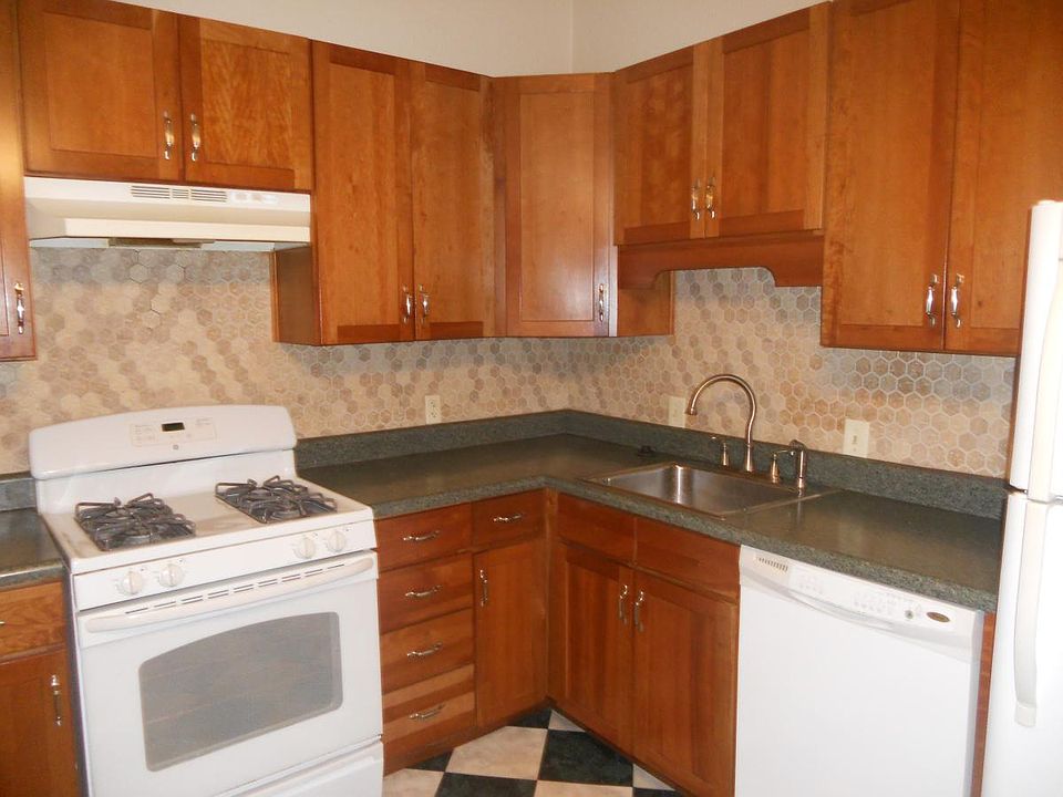 1st image of 2616 Indiana Ave #1