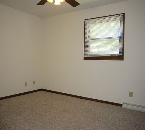 4th image of 2613 Smithfield Dr