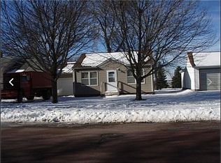 126 S Main St, Sherburn, MN 56171
