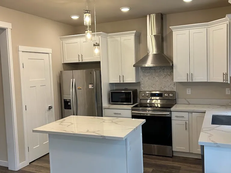 10227 Lexington Ave SW — Photo 3