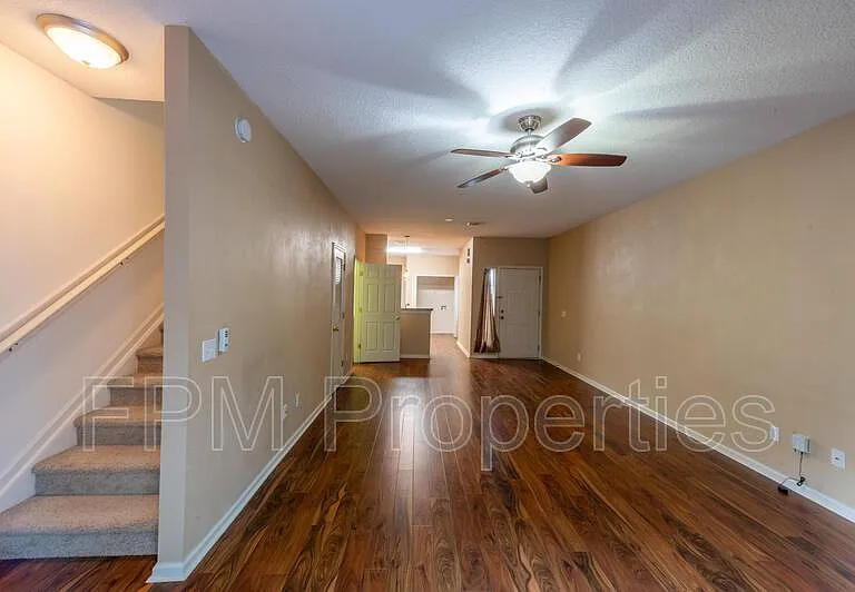 807 Scrub Jay Dr — Photo 6