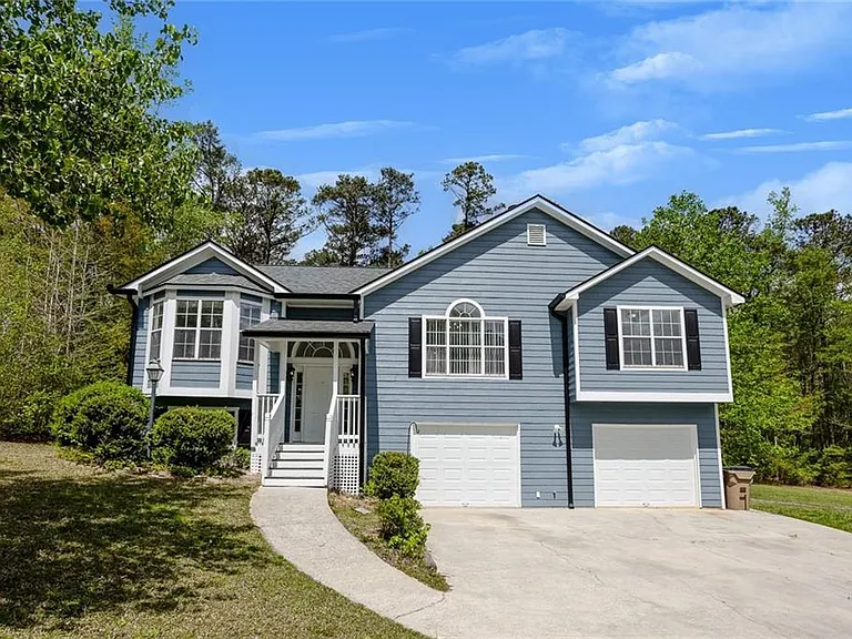 2226 Alyssa Ct — Photo 1