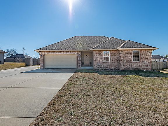 2nd image of 204 Eagle Lane