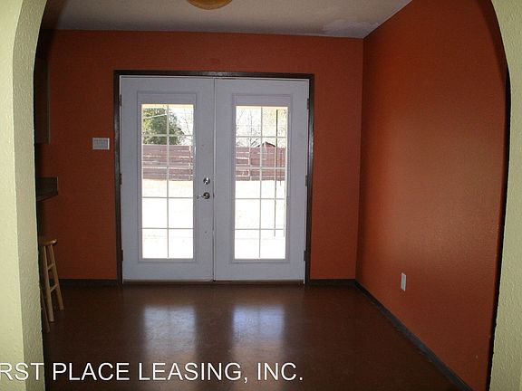 5th image of 1712 S Avenue M