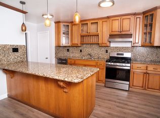 10019 Balboa Blvd, Northridge, CA 91325