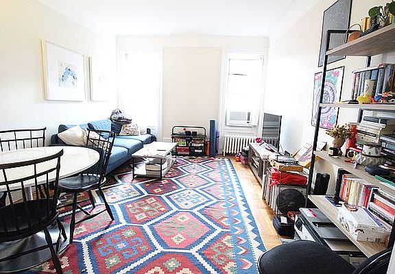 5th image of 508 W 112th St APT 6C