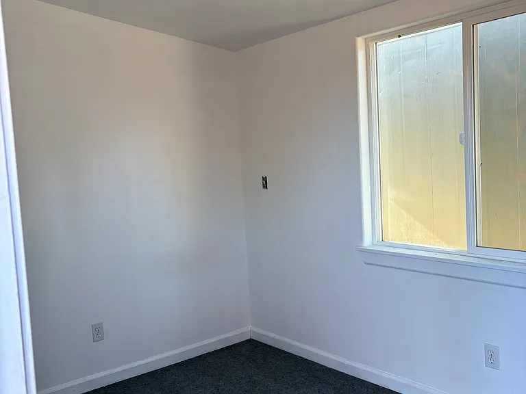 123 Leslie St #B — Photo 26