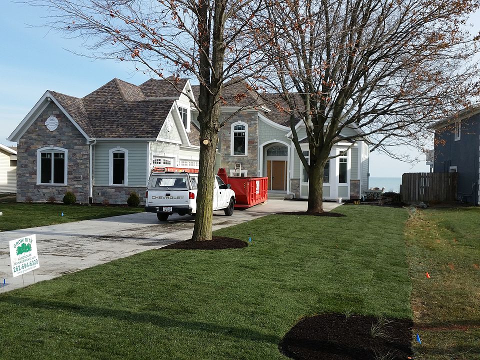 2nd image of 9605 Lakeshore Dr