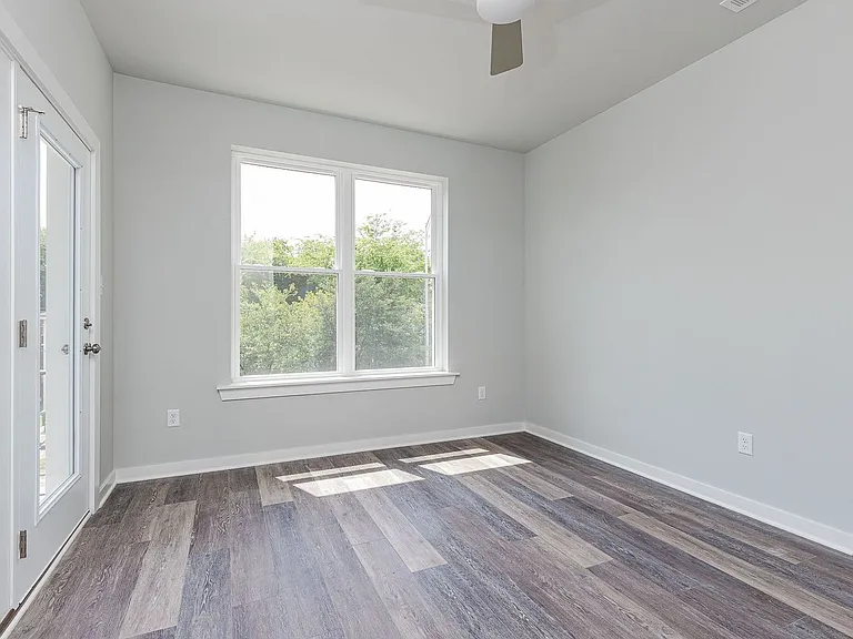 1529 Porter St #A — Photo 14