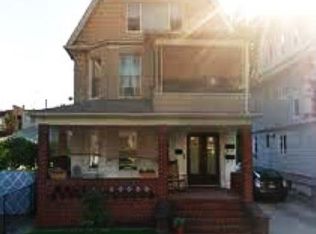 211 E 3rd St, Brooklyn, NY 11218