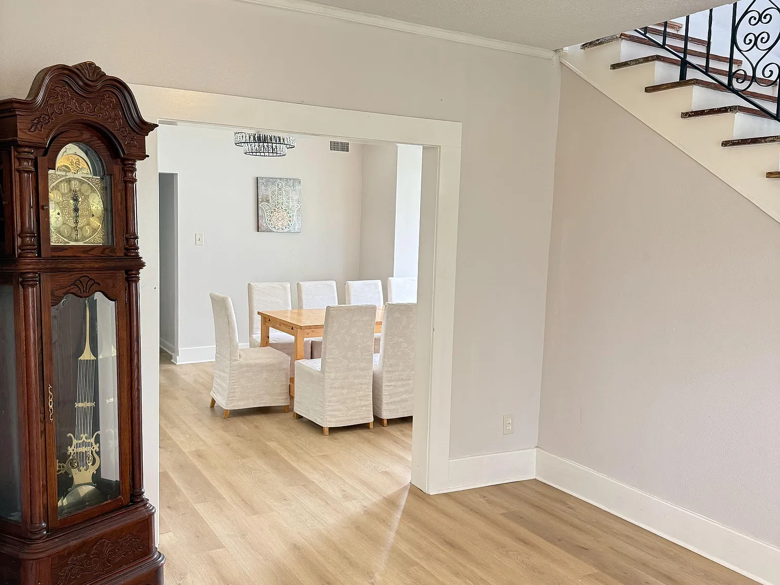 4 bed, 3.5 bath, 2500 sqft, $1,252 — Photo 4