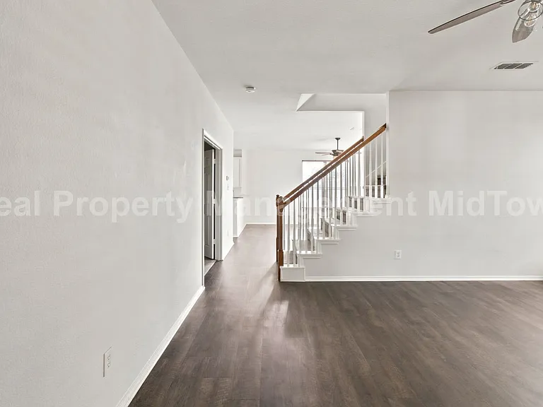 12620 Summerwood Dr — Photo 3