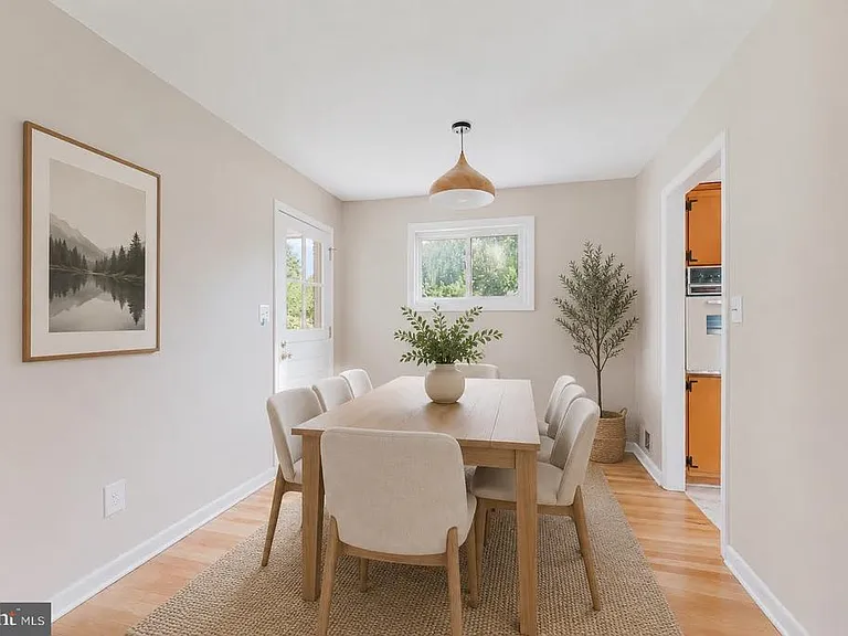 10914 Woodhaven Dr — Photo 5