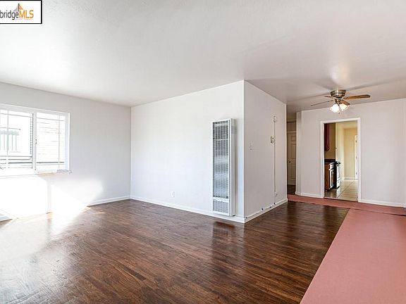 3rd image of 6912 Halliday Ave