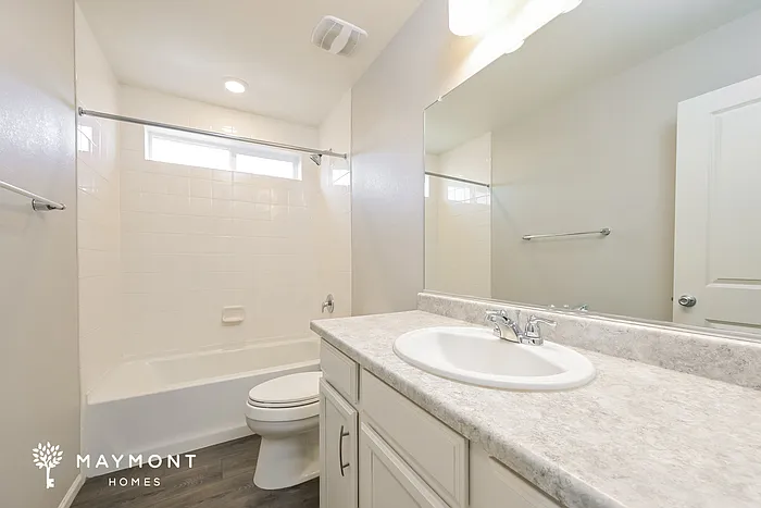 6073 N Orleans St — Photo 11