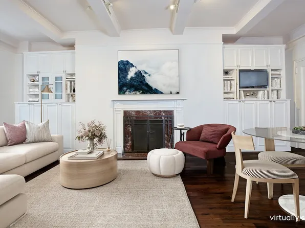 212 East 48th Street image 1 of 7