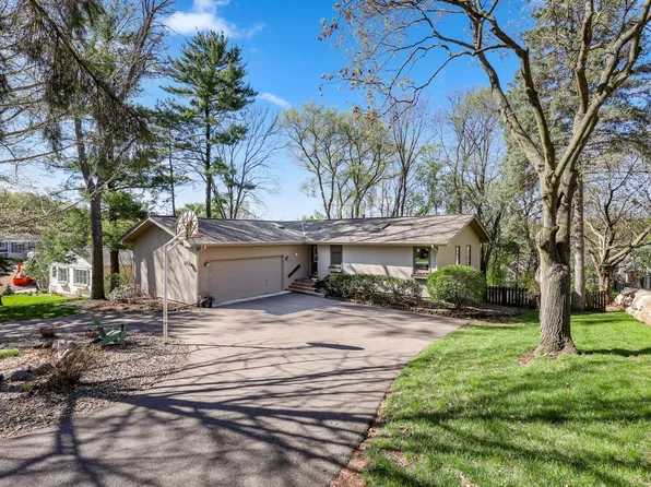 531 Indian Hill Rd, Chanhassen, MN 55317