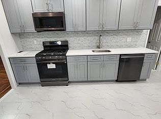 216 E 52nd St APT 2F, Brooklyn, NY 11203