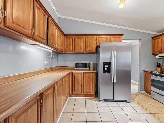 4th image of 1229 Tingen Rd