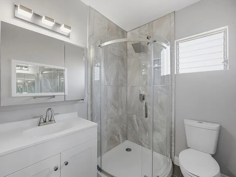 744 Flower Ave — Photo 31