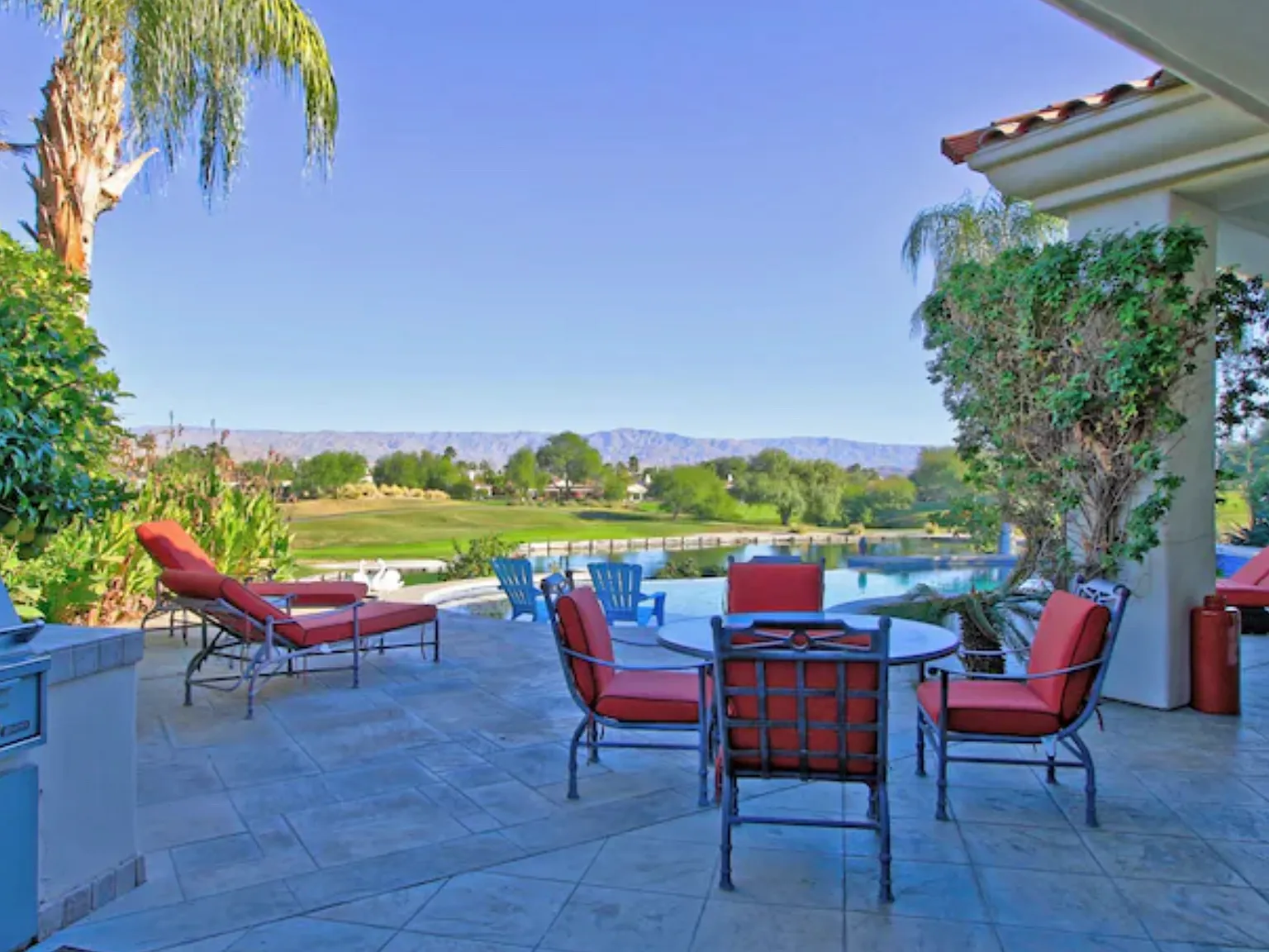 3 bed, 3.5 bath, 3865 sqft, $15,000 — Photo 3
