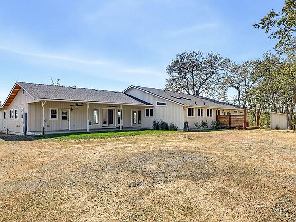 3rd image of 4272 Beagle Rd