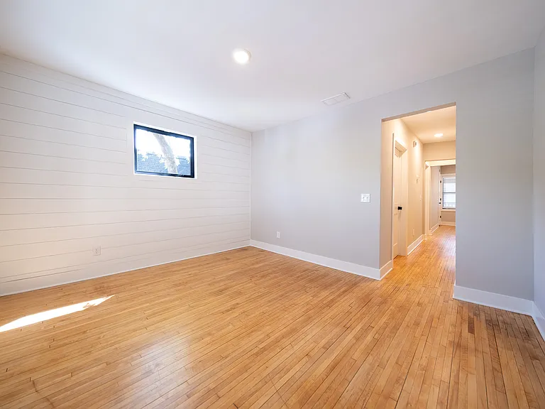 2612 2nd Ave S #4 — Photo 5
