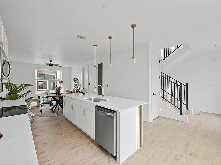 7920 Mullen Dr #5 — Photo 9