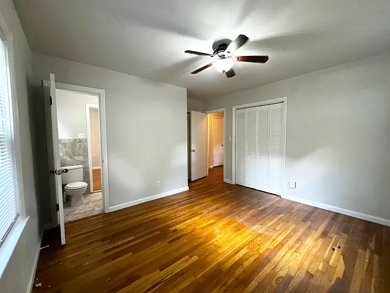 538 N Superior Ave — Photo 29