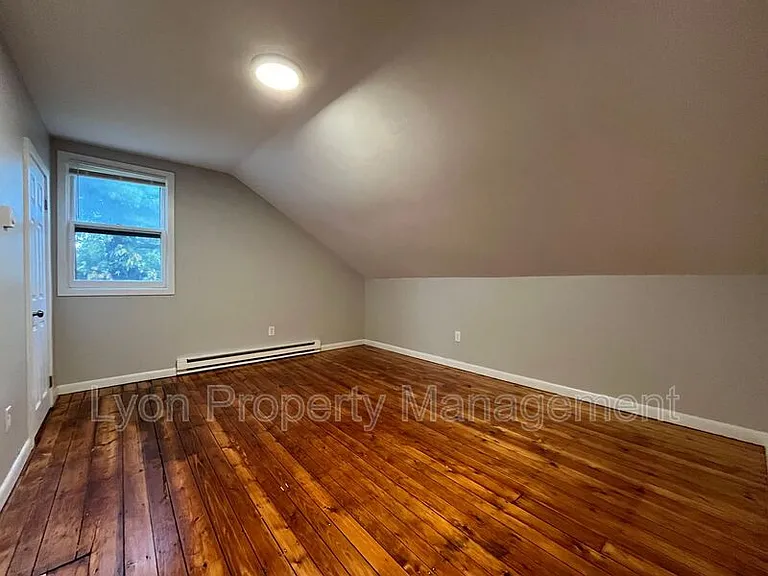 14 Smith St #5 — Photo 7