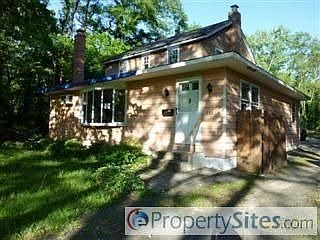 2nd image of 886 Lower Ferry Rd