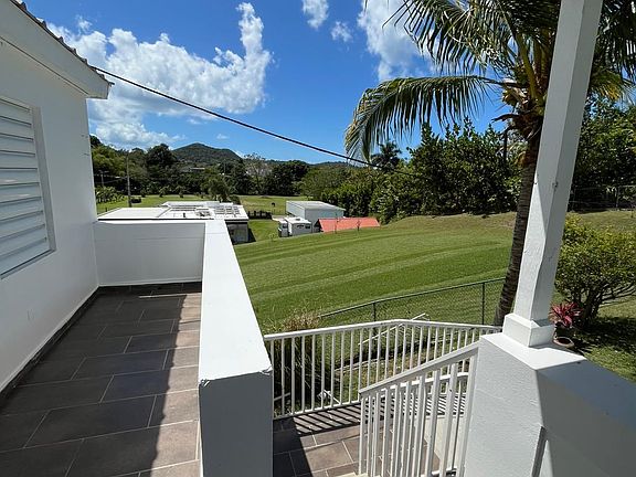 2nd image of 1 Valle Escondido Bo Calvache