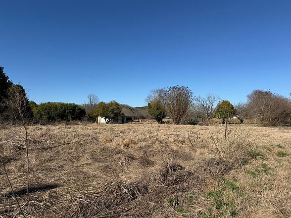 2nd image of 359 Clearwater Rd