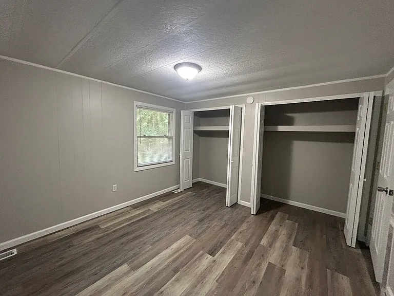 385 N Lakeshore Dr — Photo 7