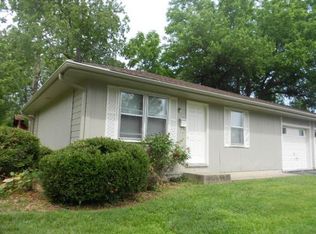 2003 E Cairo St APT A, Springfield, MO 65802
