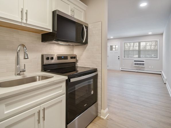 709 Burdeck St #31