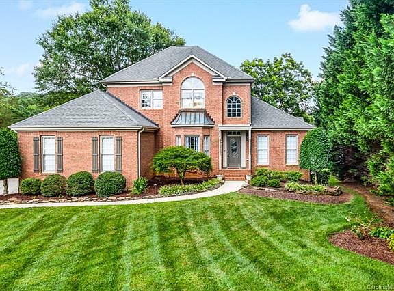4th image of 104 Pebble Brook Ln #23