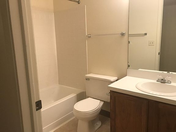 4th image of 1104 Ambertrace Ln APT 8